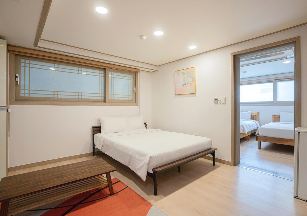 J2 Family Hotel Jeju Exterior photo