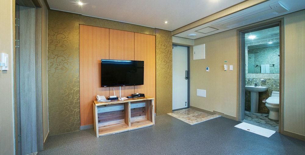 J2 Family Hotel Jeju Exterior photo